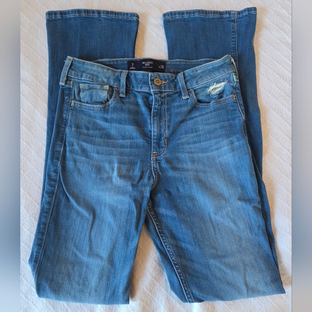 Hollister Boot-Cut Jeans